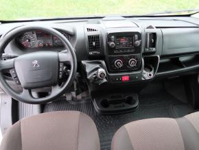 Peugeot Boxer  2.2 BlueHDi . 