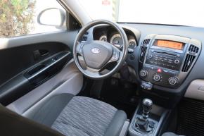 Kia Ceed  1.4 CVVT 