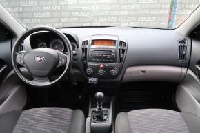 Kia Ceed  1.4 CVVT 