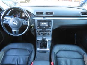 Volkswagen Passat  1.6 TDI 