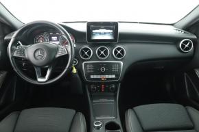 Mercedes-Benz A  A 180d 