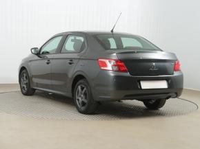 Peugeot 301  1.2 VTi 