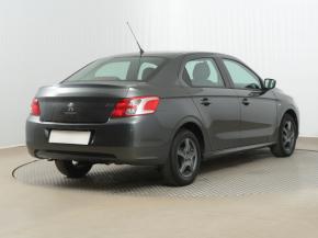 Peugeot 301  1.2 VTi 