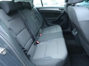 Volkswagen Golf  1.2 TSI 