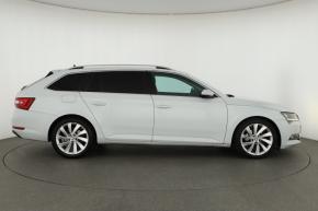 Škoda Superb  2.0 TDI Style 