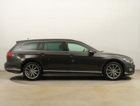 Volkswagen Passat  1.5 TSI R-Line 