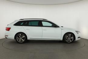 Škoda Superb  2.0 TDI Sportline 