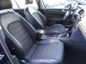 Volkswagen Golf  2.0 TDI 