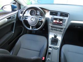 Volkswagen Golf  1.2 TSI 