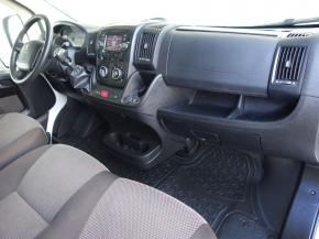 Peugeot Boxer  2.2 BlueHDi . 