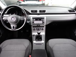 Volkswagen Passat  2.0 TDI 