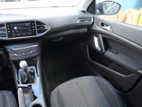 Peugeot 308  1.5 BlueHDi 