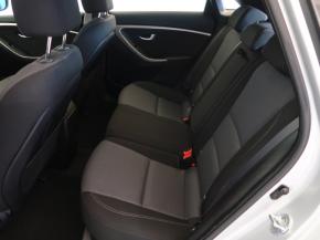 Hyundai i30  1.4 CVVT 