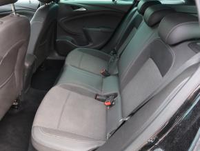 Opel Astra  1.6 CDTI 