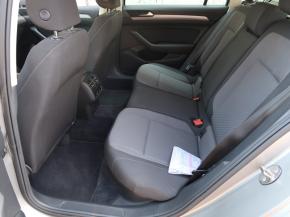 Volkswagen Passat  1.6 TDI 