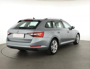 Škoda Superb  2.0 TDI 