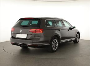 Volkswagen Passat  2.0 TDI 