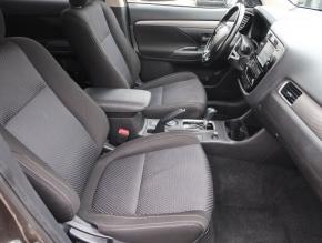 Mitsubishi Outlander  2.0 