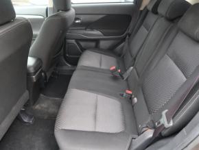 Mitsubishi Outlander  2.0 