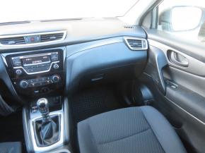 Nissan Qashqai  1.2 DIG-T 