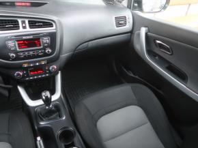 Kia Ceed  1.6 CRDi 