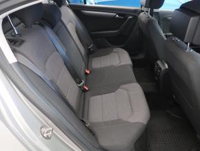 Volkswagen Passat  1.6 TDI 