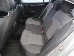 Volkswagen Passat  1.6 TDI 