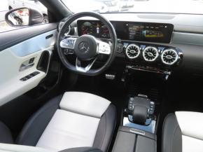 Mercedes-Benz CLA  200 AMG Paket 