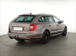 Škoda Superb  2.0 TDI 