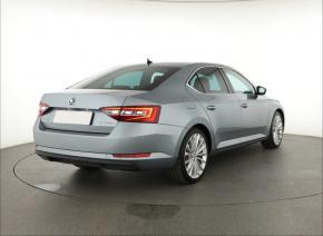 Škoda Superb  2.0 TDI 