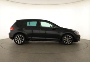 Volkswagen Golf  1.2 TSI 