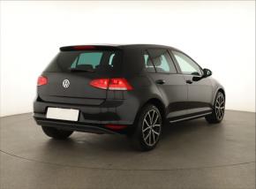 Volkswagen Golf  1.2 TSI 