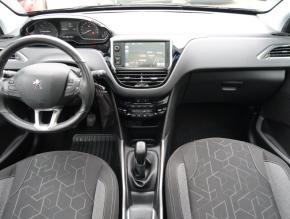 Peugeot 2008  1.2 PureTech 