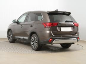 Mitsubishi Outlander  2.0 Instyle 