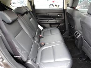 Mitsubishi Outlander  2.0 Instyle 