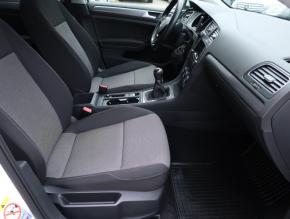 Volkswagen Golf  1.2 TSI 