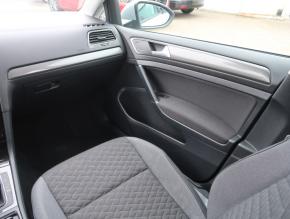 Volkswagen Golf  2.0 TDI 