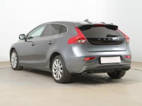 Volvo V40  2.0 D4 