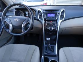 Hyundai i30  1.6 MPI 