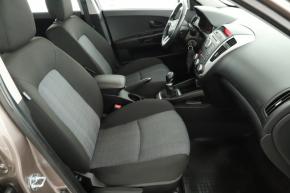 Kia Ceed  1.4 CVVT 