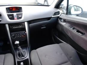 Peugeot 207  1.6 HDi 