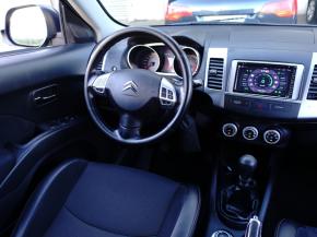 Citroen C-Crosser  2.2 HDI 