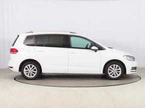 Volkswagen Touran  1.5 TSI 