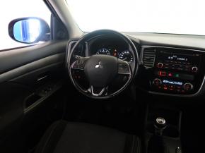 Mitsubishi Outlander  2.0 