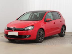 Volkswagen Golf  1.2 TSI 