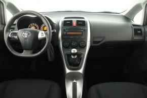 Toyota Auris  1.3 Dual VVT-i 