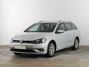 Volkswagen Golf  1.5 TSI 