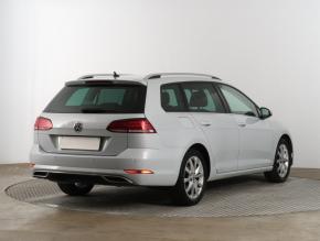 Volkswagen Golf  1.5 TSI 