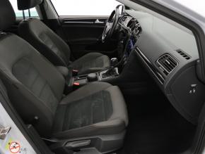 Volkswagen Golf  1.5 TSI 