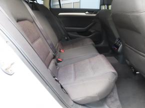 Volkswagen Passat  1.6 TDI 